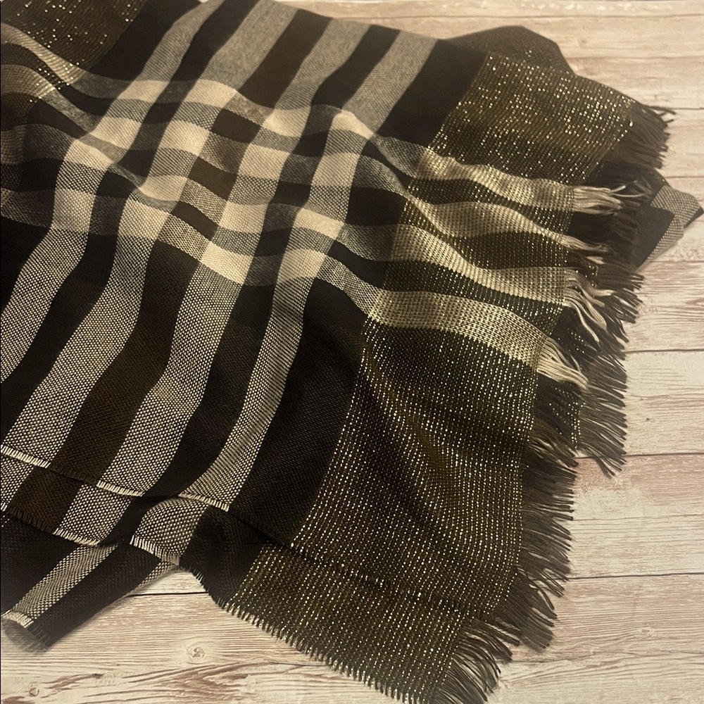 COPY Fraas Black and Gold Checkered Scarf